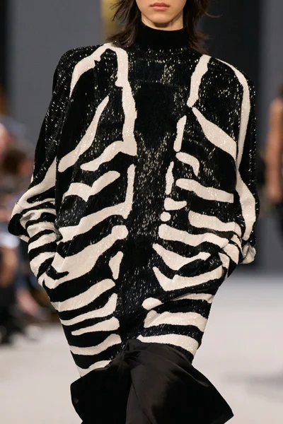 Look 94